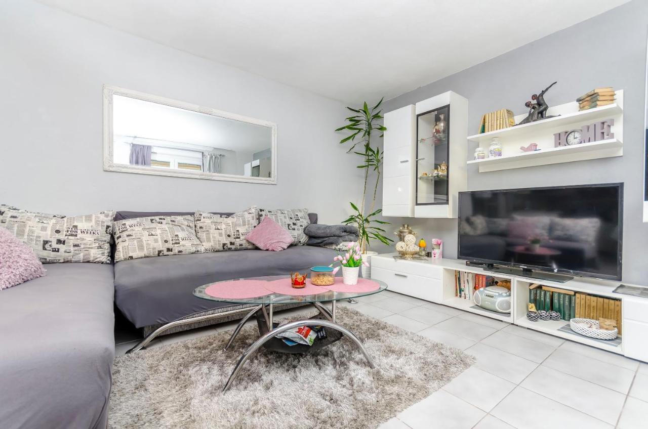 Apartment Branislava Rogoznica  Buitenkant foto